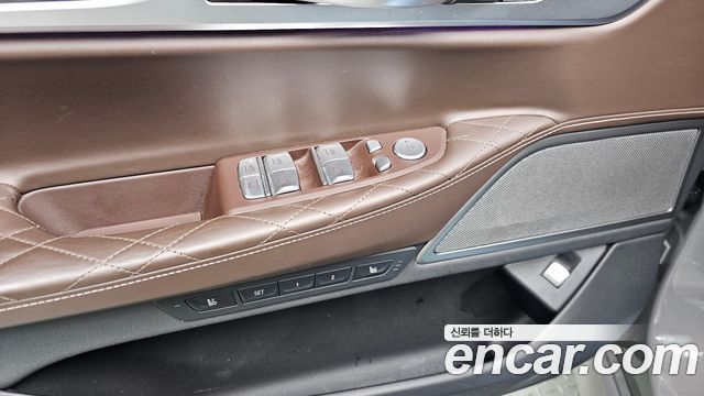 BMW 7-Series 740Li xDrive M Sport Package