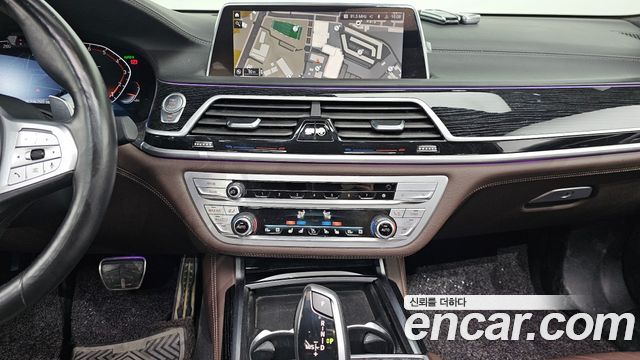 BMW 7-Series 740Li xDrive M Sport Package