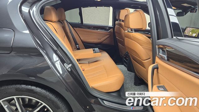 BMW 5-Series 520i M Sport