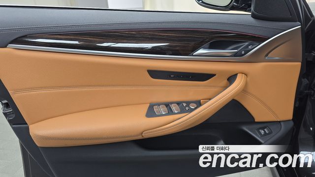 BMW 5-Series 520i M Sport