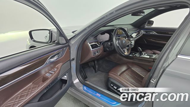 BMW 7-Series 730Ld xDrive Design Pure Excellence