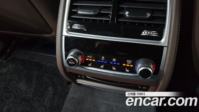 BMW 7-Series 730Ld xDrive Design Pure Excellence
