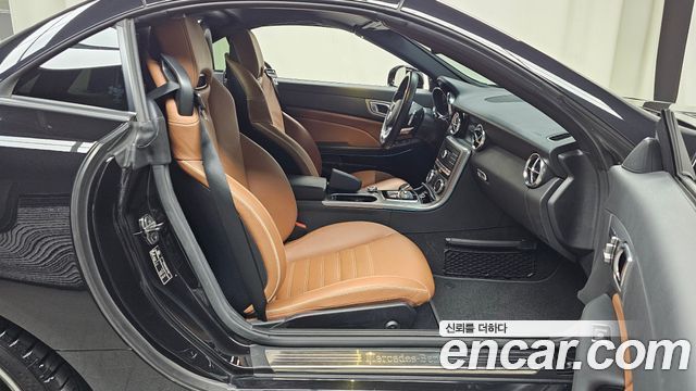 Mercedes-Benz SLC-Class SLC250
