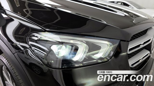 Mercedes-Benz GLE-Class GLE300d 4MATIC