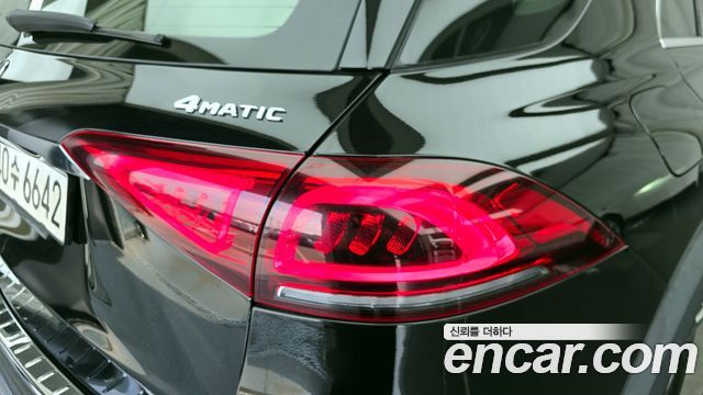 Mercedes-Benz GLE-Class GLE300d 4MATIC