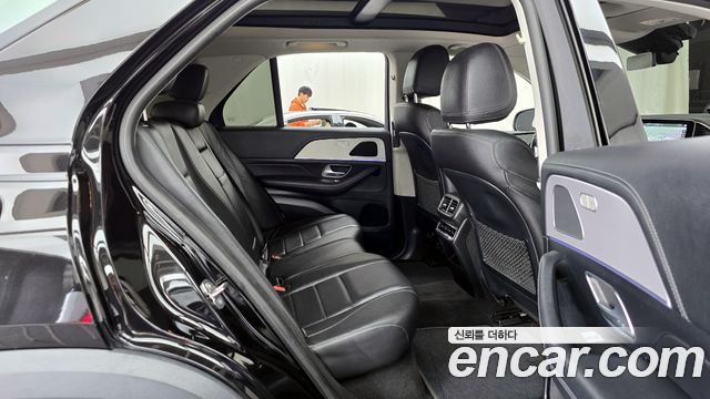 Mercedes-Benz GLE-Class GLE300d 4MATIC