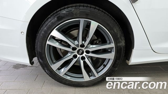 Audi A6 (C8) 45 TDI Quattro Premium