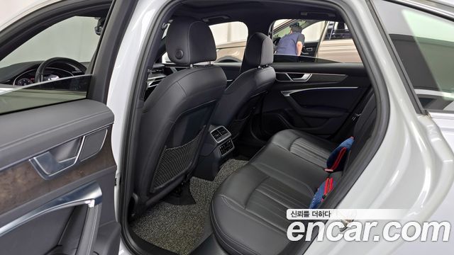 Audi A6 (C8) 45 TDI Quattro Premium