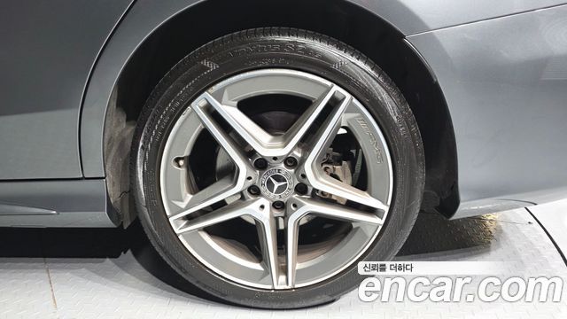 Mercedes-Benz C-Class C220 d 4MATIC AMG Line