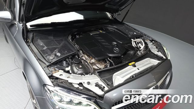 Mercedes-Benz C-Class C220 d 4MATIC AMG Line