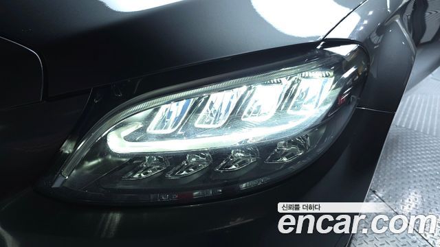 Mercedes-Benz C-Class C220 d 4MATIC AMG Line