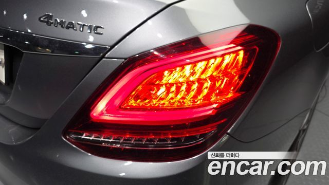 Mercedes-Benz C-Class C220 d 4MATIC AMG Line