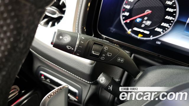 Mercedes-Benz G-Class AMG G63