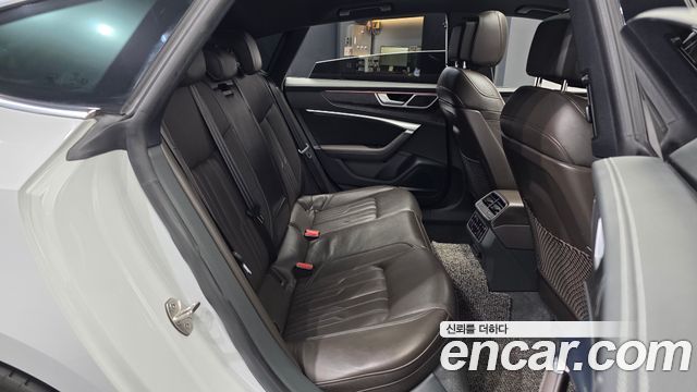 Audi A7 (4K) 55 TFSI Quattro Premium