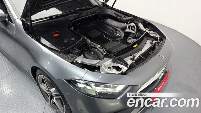 Mercedes-Benz CLS-Class CLS300d AMG Line