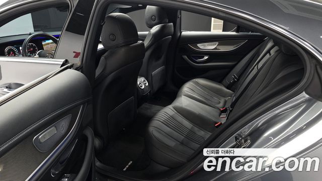 Mercedes-Benz CLS-Class CLS300d AMG Line