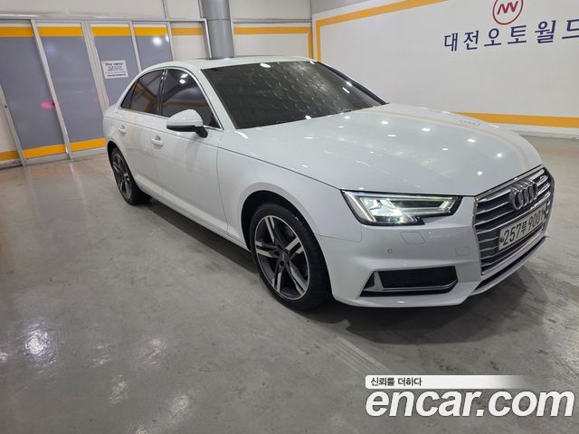 Audi A4 40 TFSI Premium