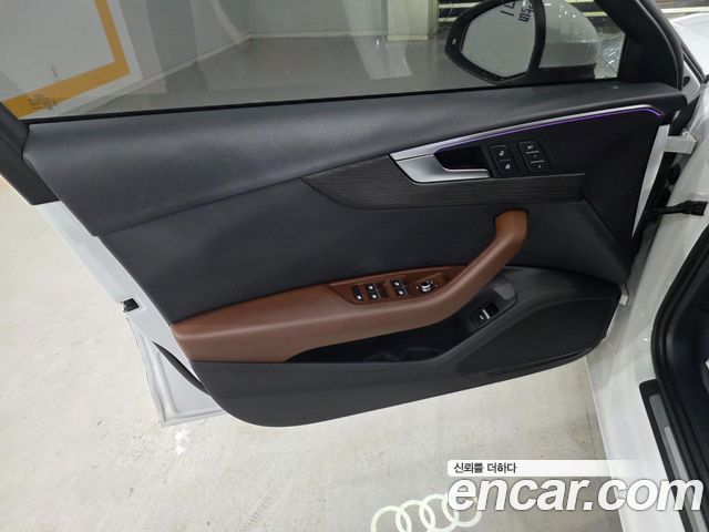 Audi A4 40 TFSI Premium