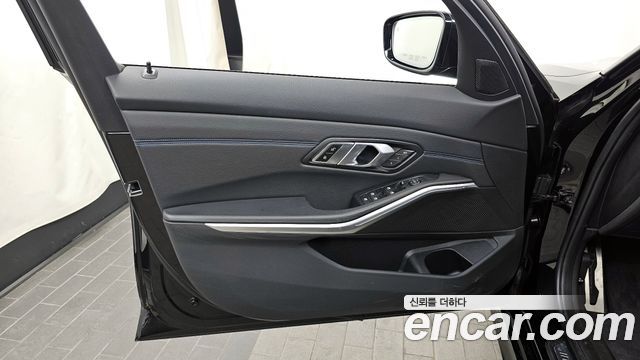 BMW 3-Series 320i M Sport