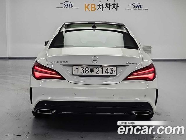 Mercedes-Benz CLA-Class CLA250 4MATIC AMG Line