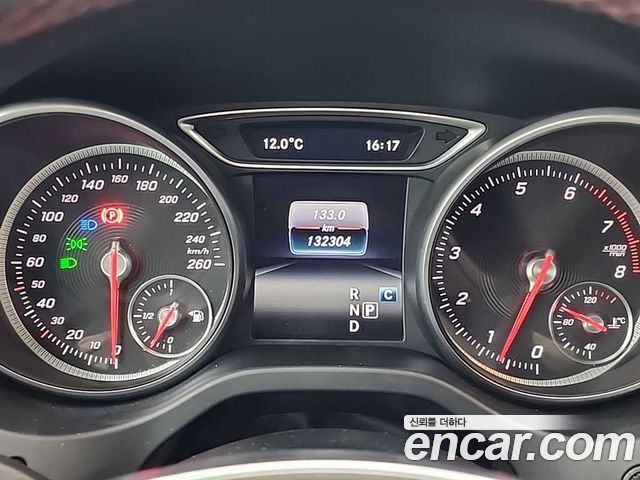 Mercedes-Benz CLA-Class CLA250 4MATIC AMG Line