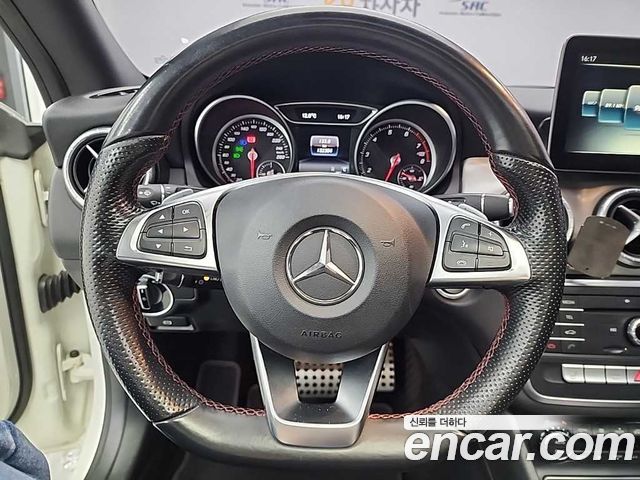 Mercedes-Benz CLA-Class CLA250 4MATIC AMG Line