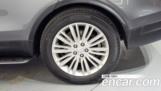 Land Rover Discovery 3.0 TD6 HSE Luxury