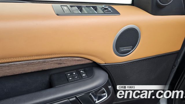 Land Rover Discovery 3.0 TD6 HSE Luxury