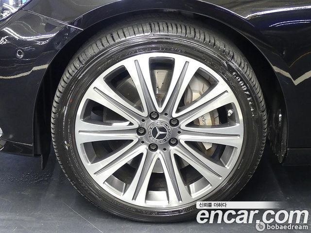 Mercedes-Benz E-Class E450 4MATIC Exclusive