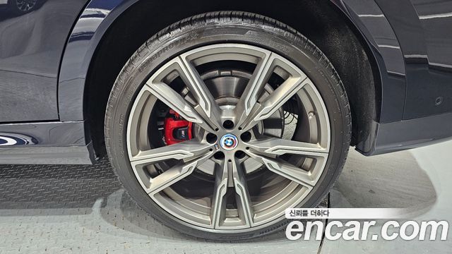 BMW X6 M50i