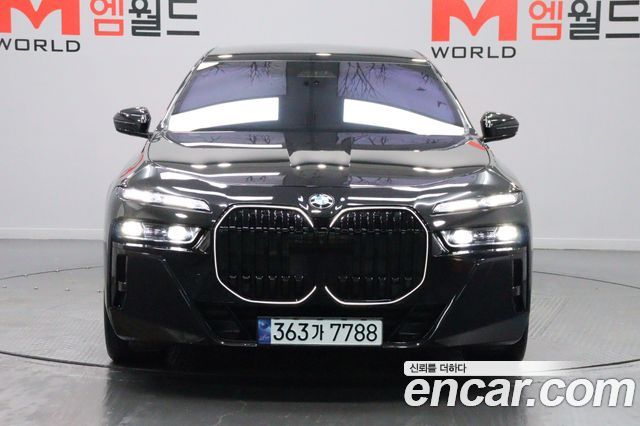 BMW 7-Series 740i xDrive M Sport