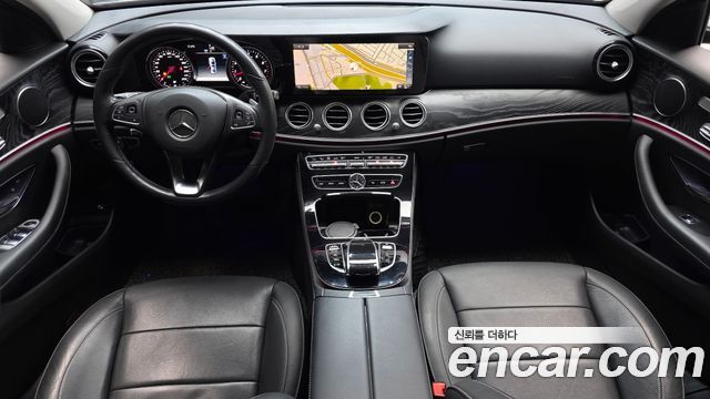 Mercedes-Benz E-Class E200 Avantgarde