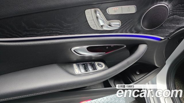 Mercedes-Benz E-Class E200 Avantgarde