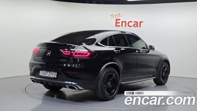 Mercedes-Benz GLC-Class GCL300 4MATIC Coupe