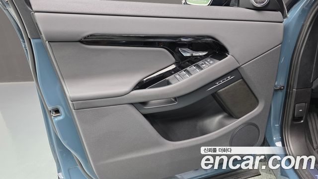 Land Rover Range Rover Evoque P250 Dynamic SE