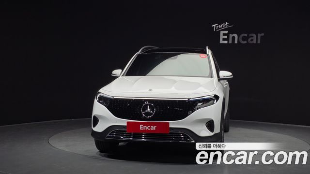 Mercedes-Benz EQB EQB300 4MATIC Progressive