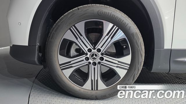Mercedes-Benz EQB EQB300 4MATIC Progressive