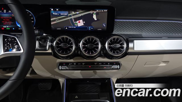 Mercedes-Benz EQB EQB300 4MATIC Progressive