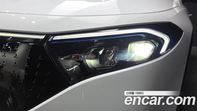 Mercedes-Benz EQB EQB300 4MATIC Progressive