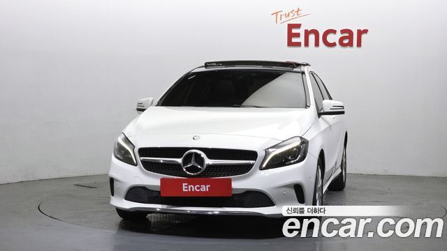 Mercedes-Benz A-Class A200