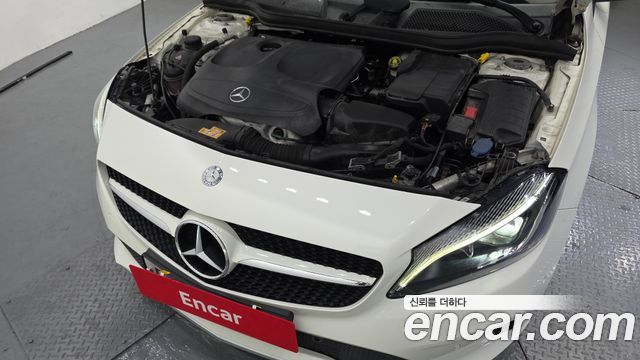 Mercedes-Benz A-Class A200