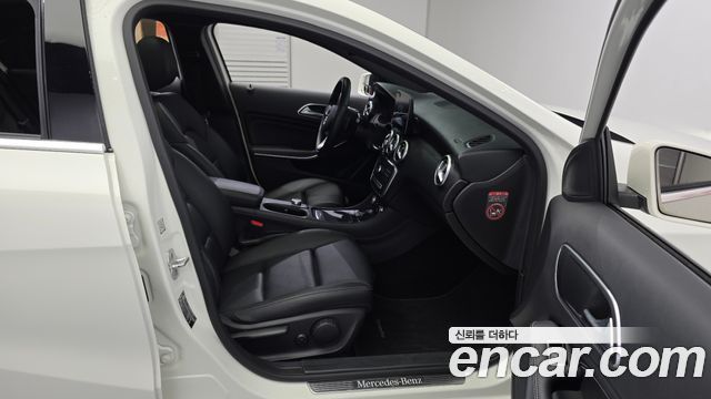 Mercedes-Benz A-Class A200