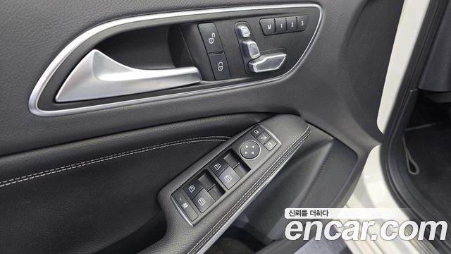 Mercedes-Benz A-Class A200