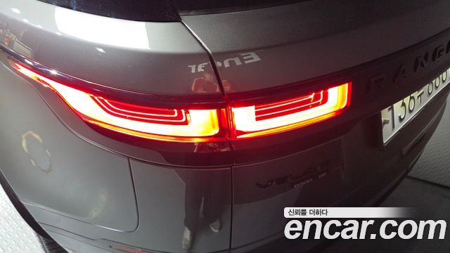 Land Rover Range Rover Velar 3.0 D300 R-Dynamic SE