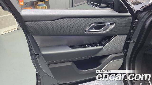 Land Rover Range Rover Velar 3.0 D300 R-Dynamic SE