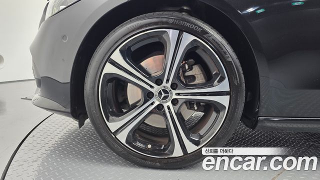 Mercedes-Benz C-Class C300 4MATIC Avantgarde