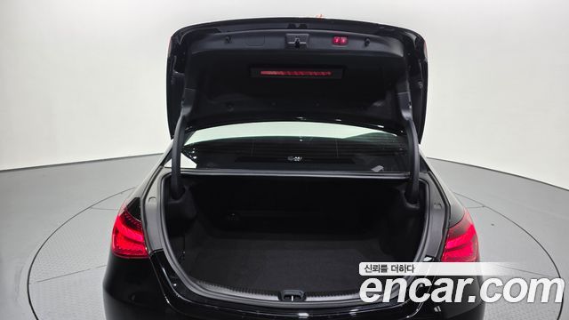 Mercedes-Benz C-Class C300 4MATIC Avantgarde