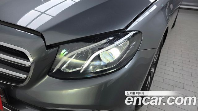 Mercedes-Benz E-Class E250 Avantgarde