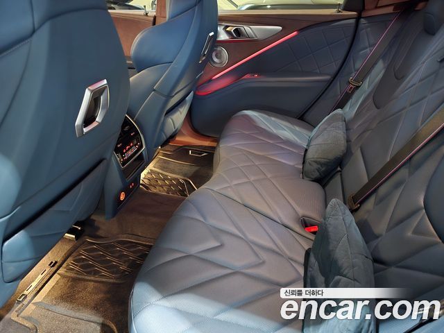 BMW XM 4.4