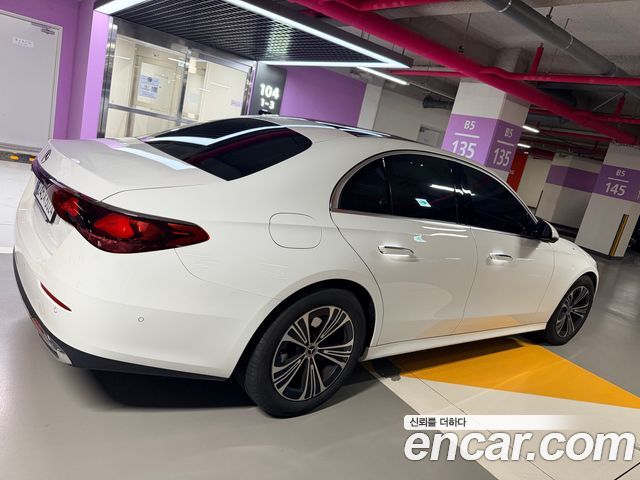 Mercedes-Benz E-Class W214 E200 Avantgarde